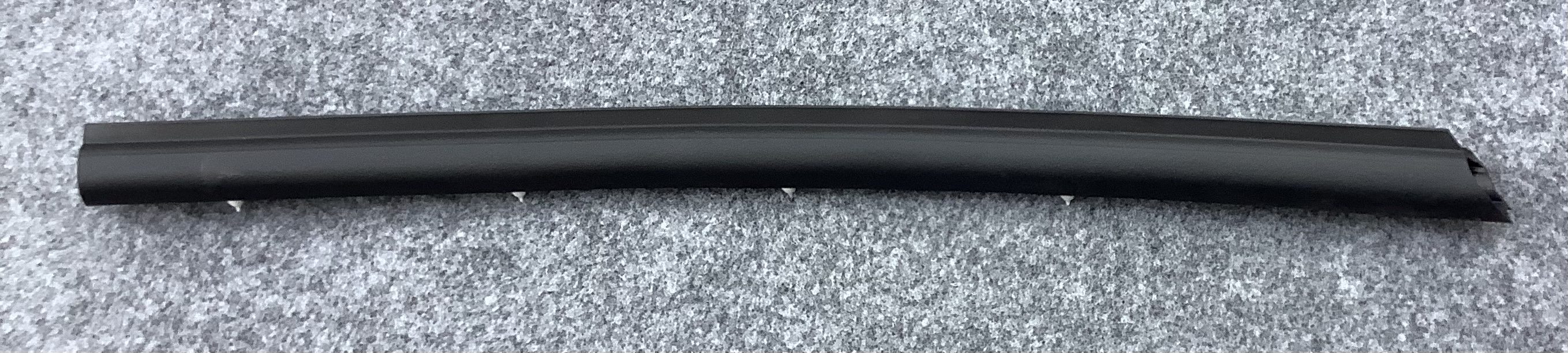 Front Door Wheel Arch Rubber Seal Right